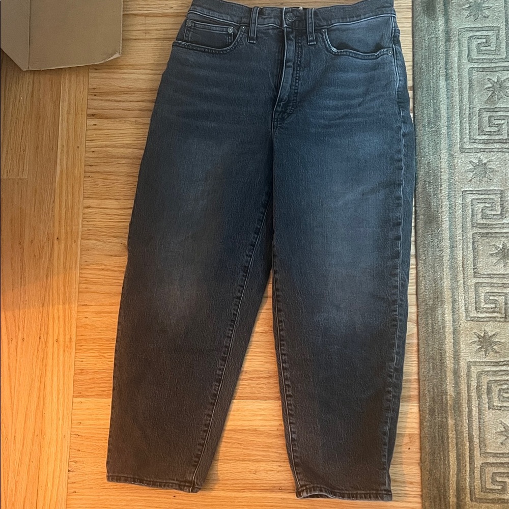 Madewell High-Rise Jeans in Washed Black